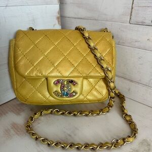 CHANEL RARE COLLECTORS Limited Edition Precious Jewel Iridescent Yellow